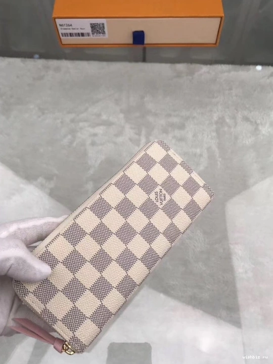 WIS CHANELEMENCE Vuitton WALLET Louis 0126